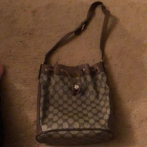 Gucci shoulder bag